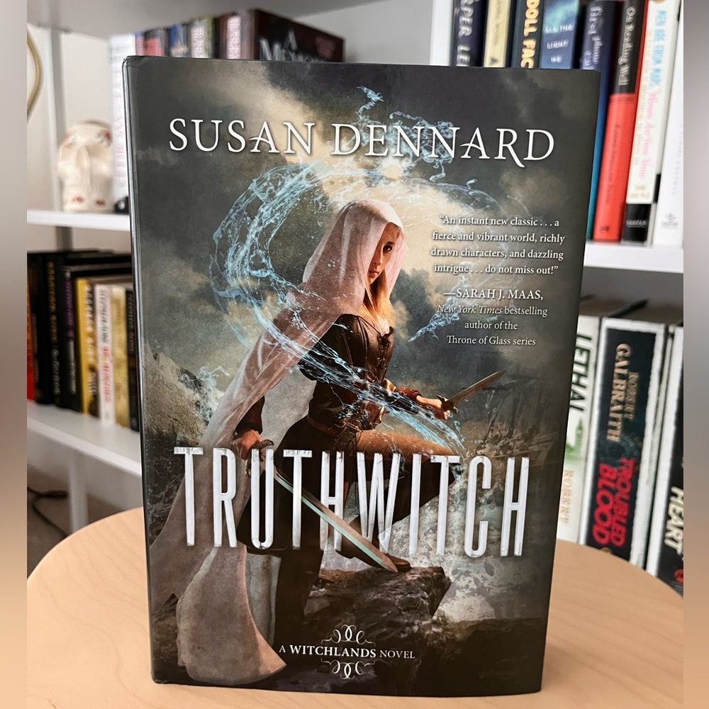 3/$28 📚 Truthwitch Hardcover Book